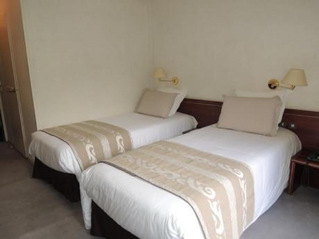 Hotel 4C Клюз Екстериор снимка